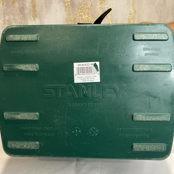Stanley Forest Green and Gray Portable Cooler - Picture 7 of 7